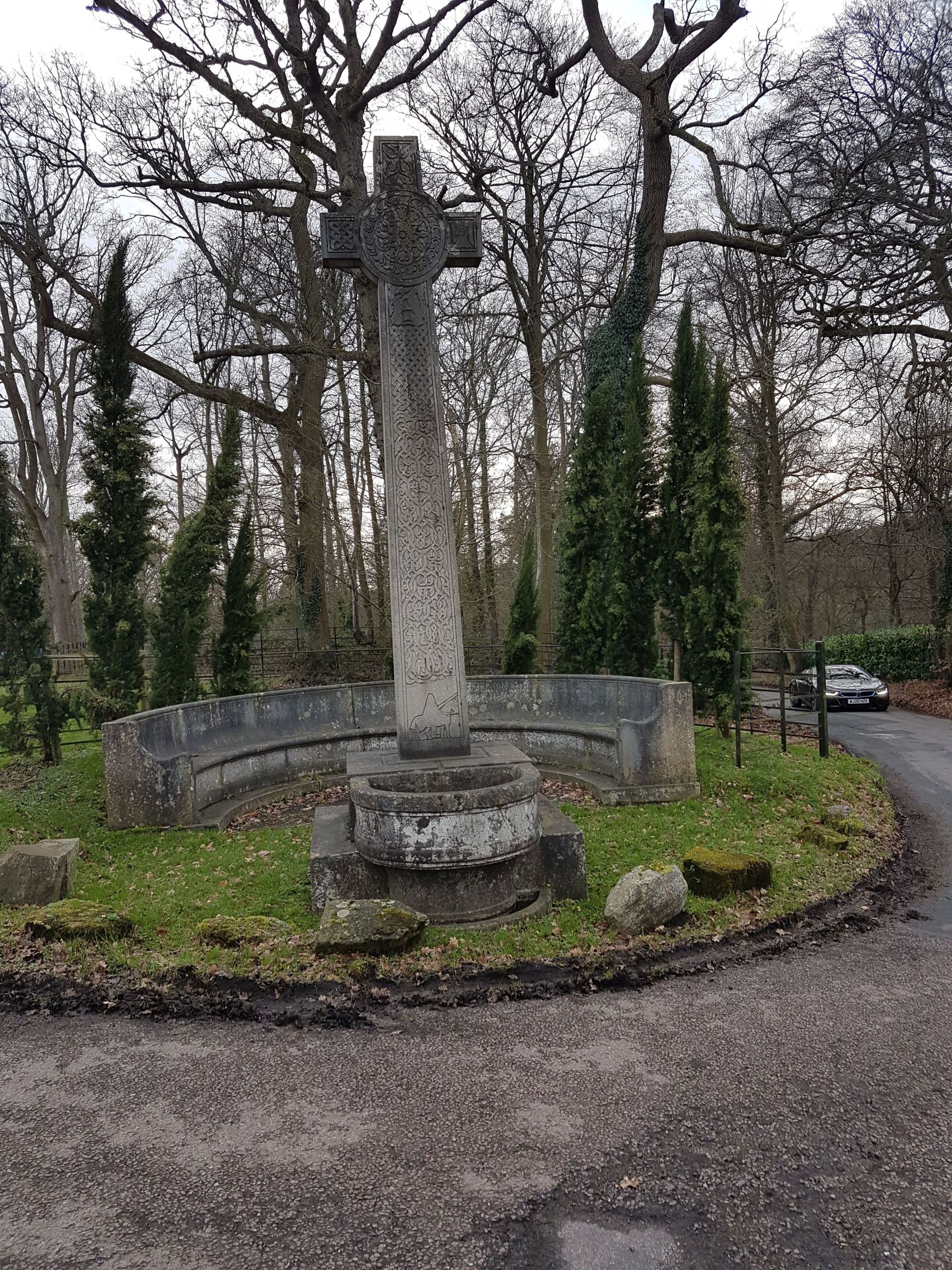 Little Gaddesden war memorial stop for lunch